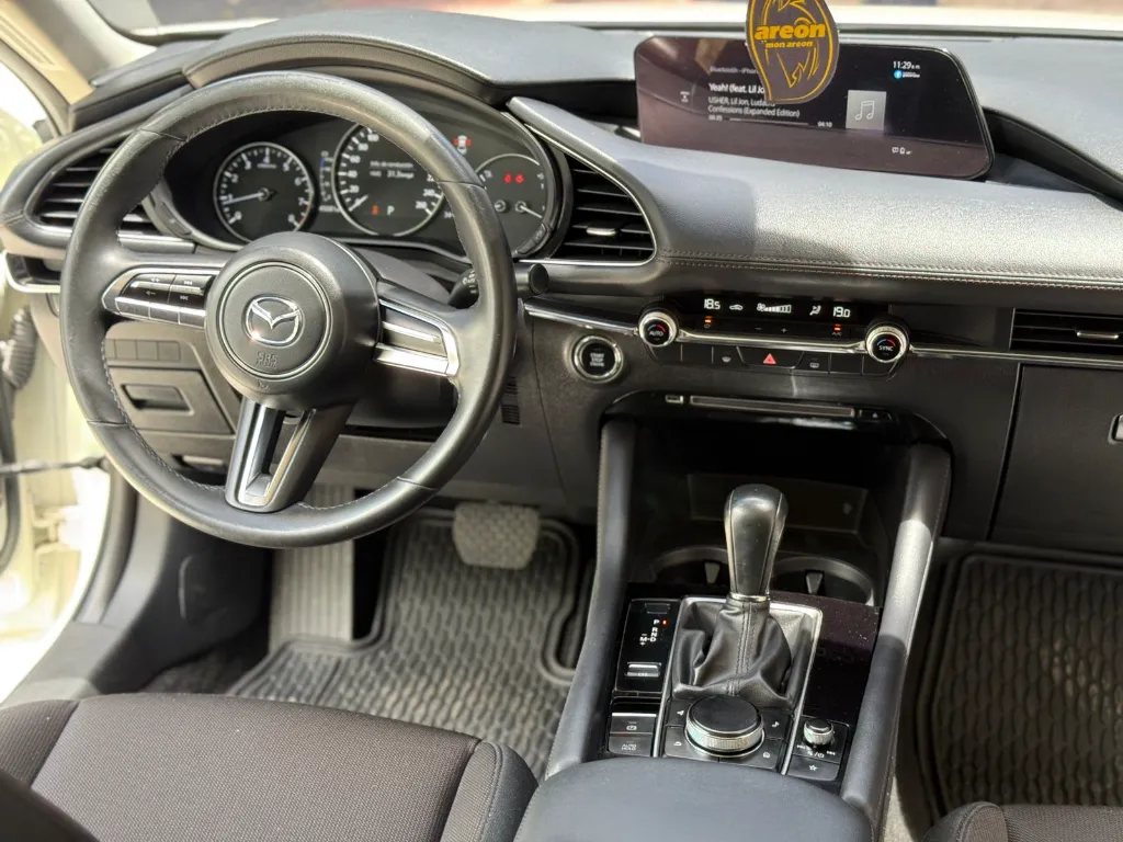 MAZDA 3 TOURING HYBRID 2023 (12).webp