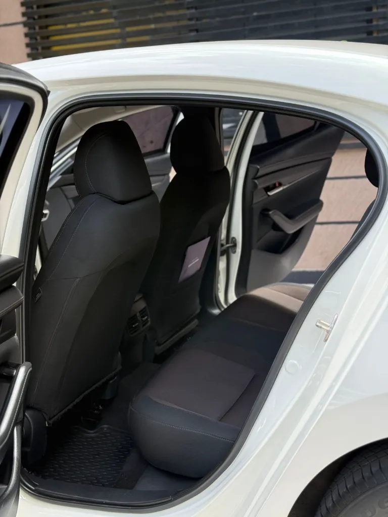 MAZDA 3 TOURING HYBRID 2023 (19).webp