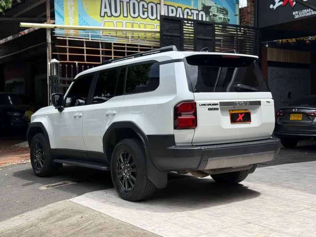 TOYOTA PRADO TX-L 2.8 DIESEL BLINDAJE 2+ 2025 publicar en $469.900 (4).webp