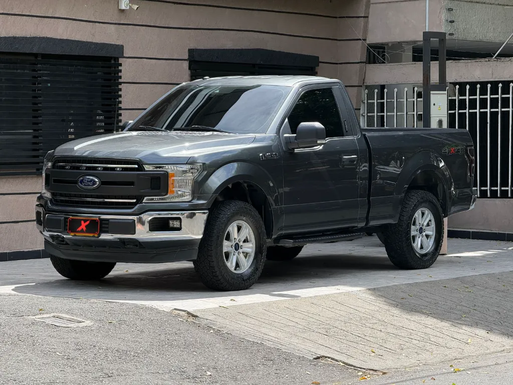FORD F-150 XLT 3.3 4X4 C5 2019