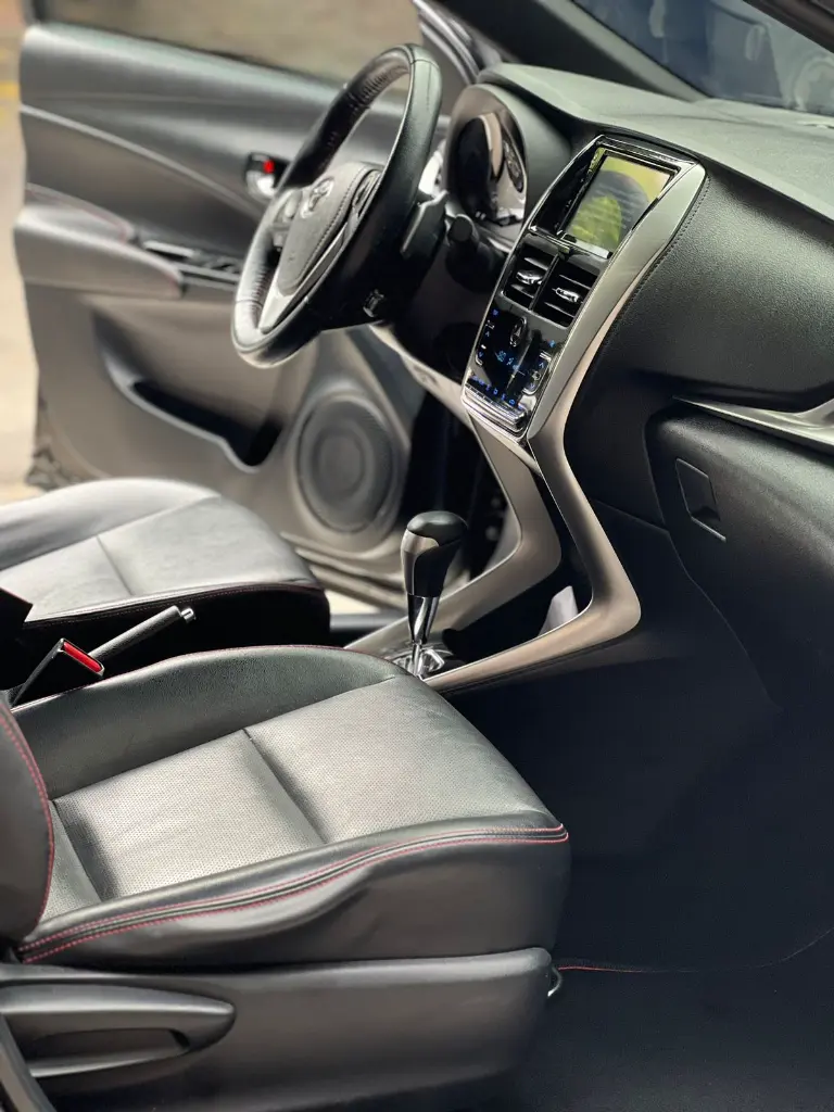 TOYOTA YARIS S TP 2021 (13).webp