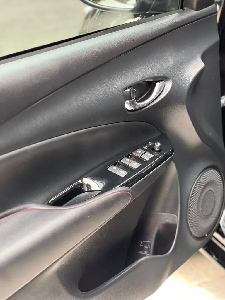 TOYOTA YARIS S TP 2021 (17).webp