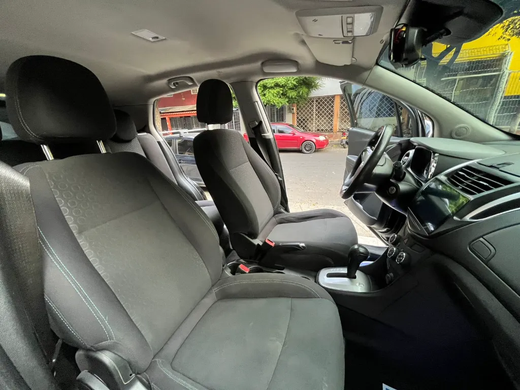 CHEVROLET TRACKER LS AUTOMÁTICA 2016 (22).webp