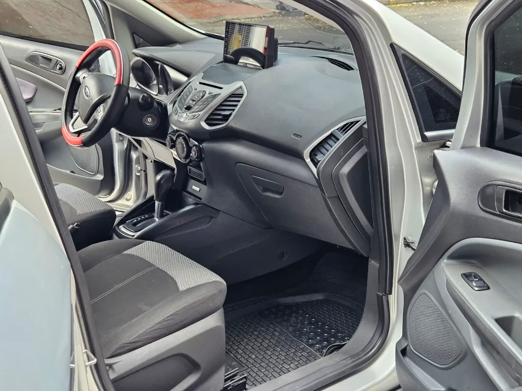 FORD ECOSPORT SE AUTOMATICA 2017  (13).webp