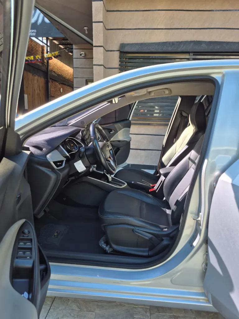CHEVROLET ONIX PREMIER AUT (12).webp