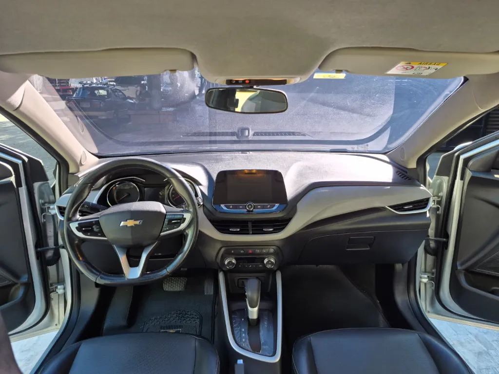 CHEVROLET ONIX PREMIER AUT (21).webp