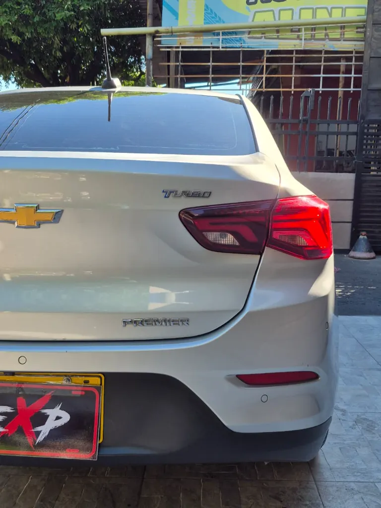CHEVROLET ONIX PREMIER AUT (5).webp
