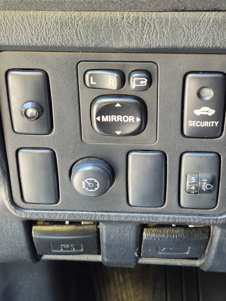 TOYOTA FORTUNER SR5 4X2 2015