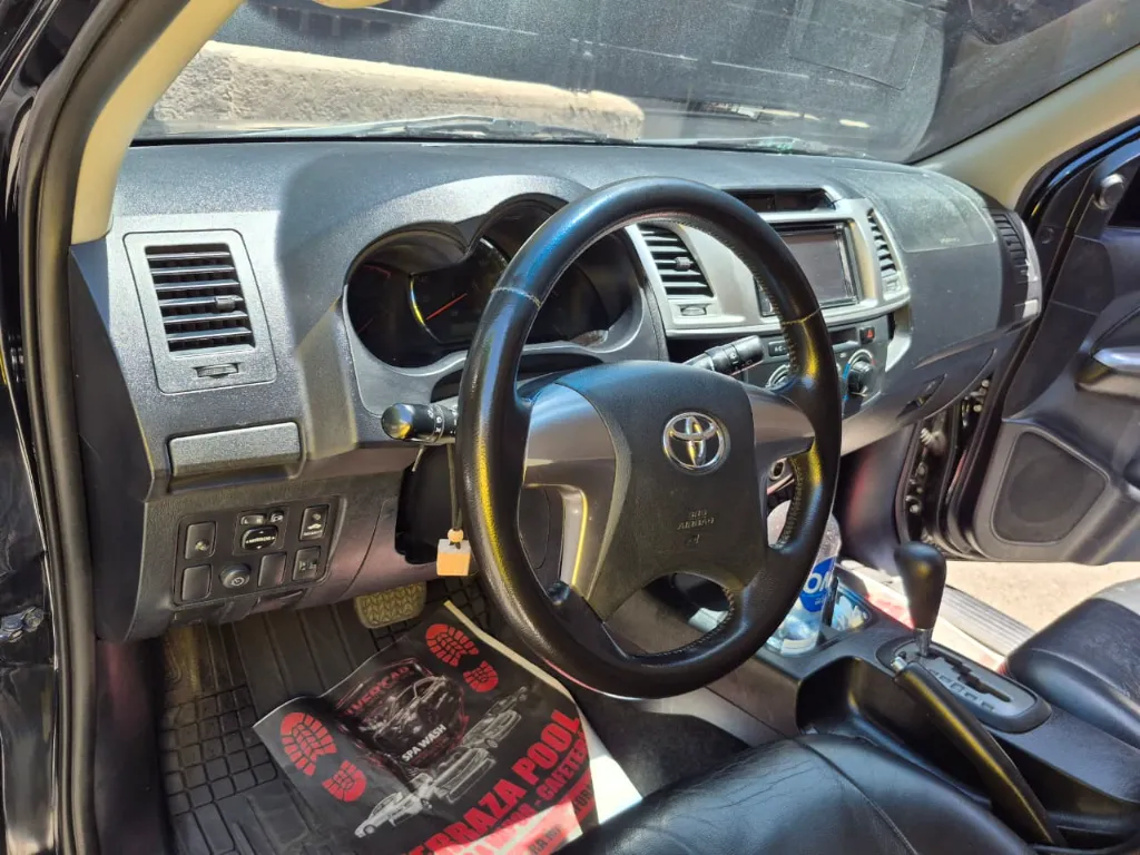 TOYOTA FORTUNER SR5 4X2 2015