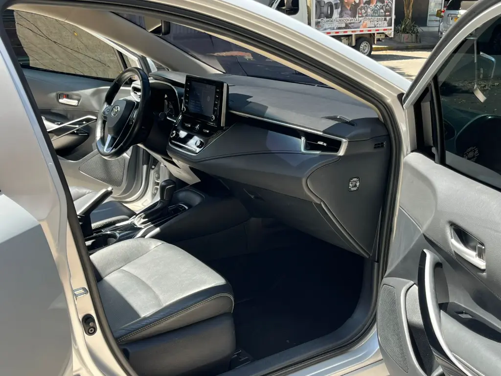 TOYOTA COROLLA SEG HYBRID MOD 2022 (11).webp