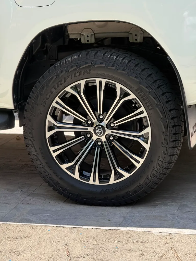 TOYOTA HILUX SRX 4X4 BLDJ 2+ 2021