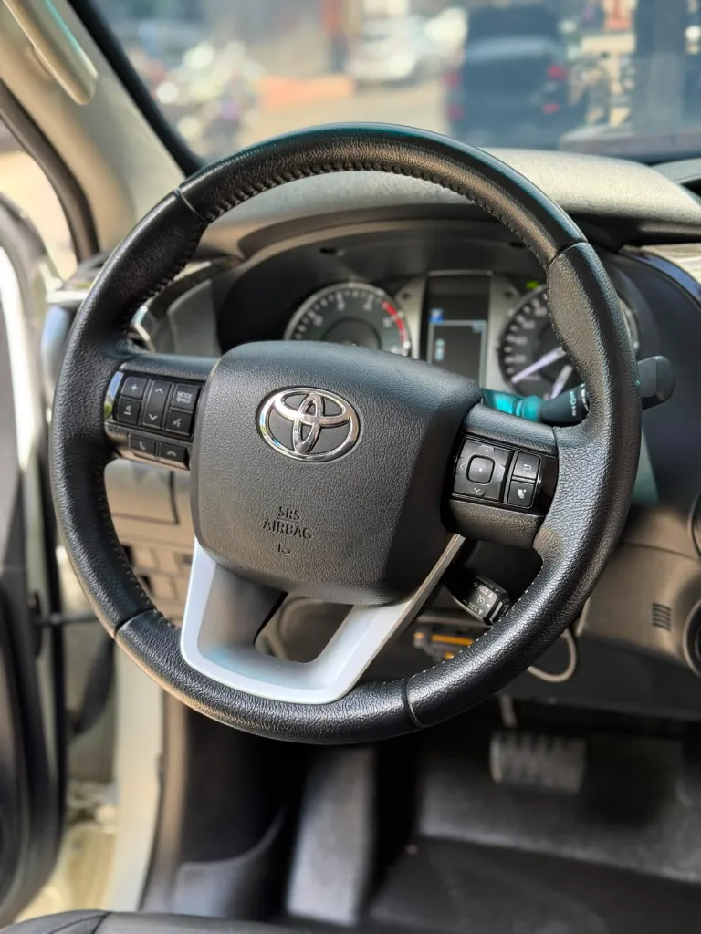 TOYOTA HILUX SRX 4X4 BLDJ 2+ 2021