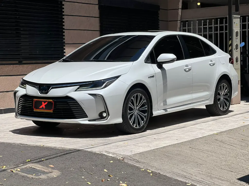 TOYOTA COROLLA SE-G HYBRID 2023 publicar en $115.900 (1).webp