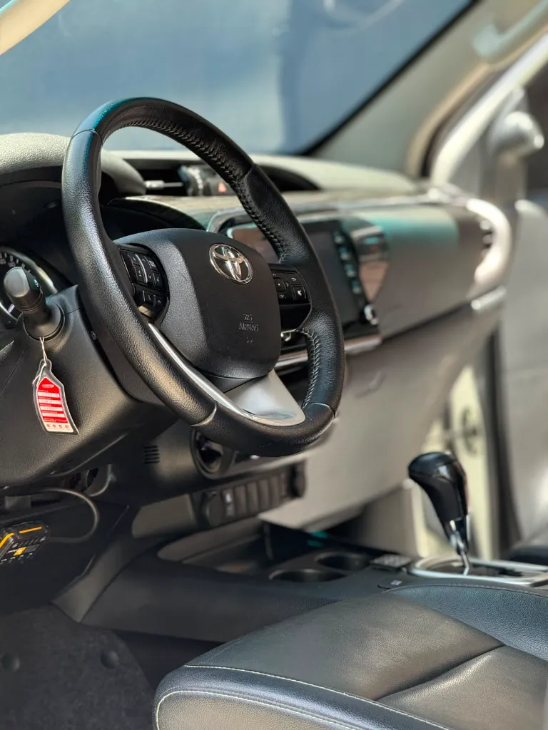 TOYOTA HILUX SRX 4X4 BLDJ 2+ 2021
