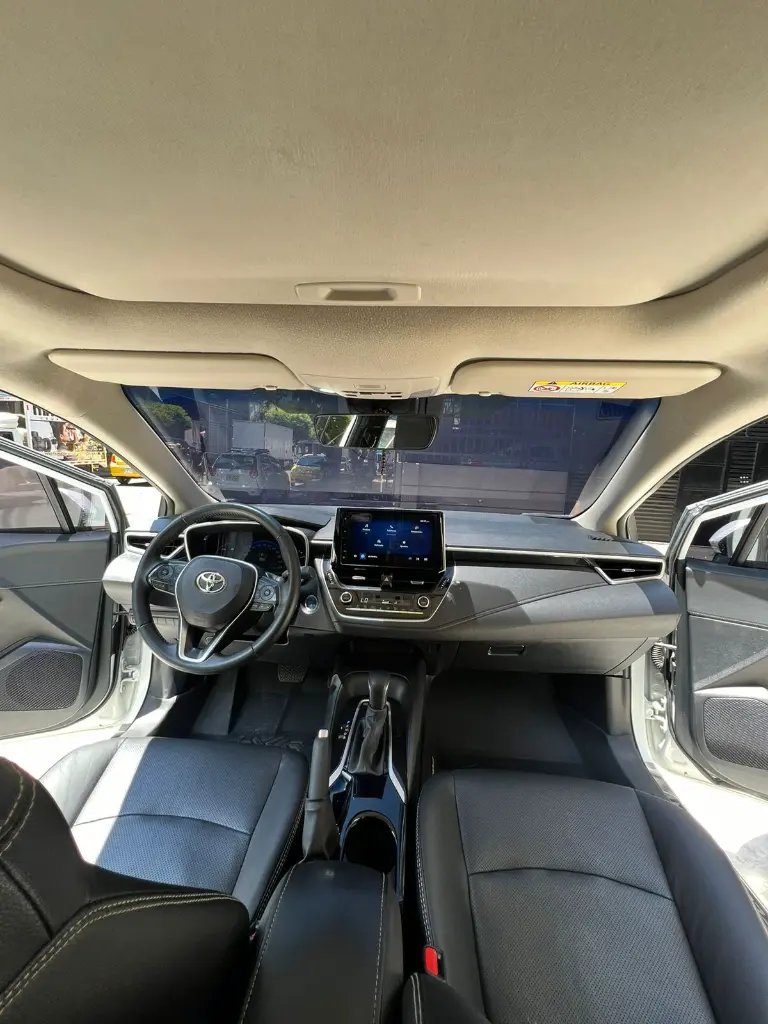 TOYOTA COROLLA SE-G HYBRID 2023 publicar en $115.900 (16).webp