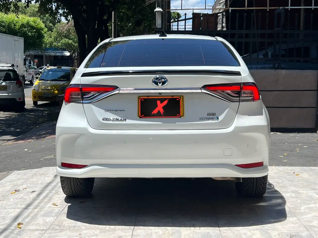 TOYOTA COROLLA SE-G HYBRID 2023 publicar en $115.900 (5).webp
