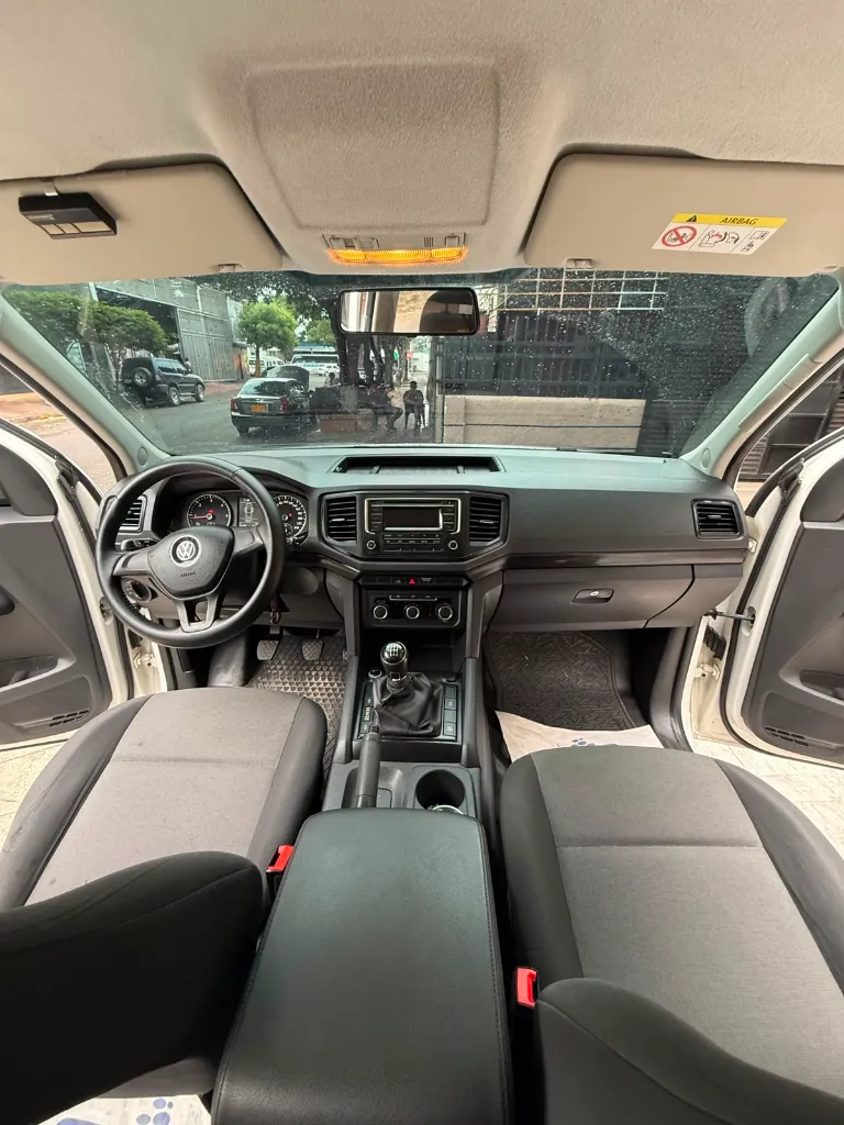 VOLKSWAGEN AMAROK TRENDLINE 4X4 2.0 DIÉSEL MT 2022 (16).webp