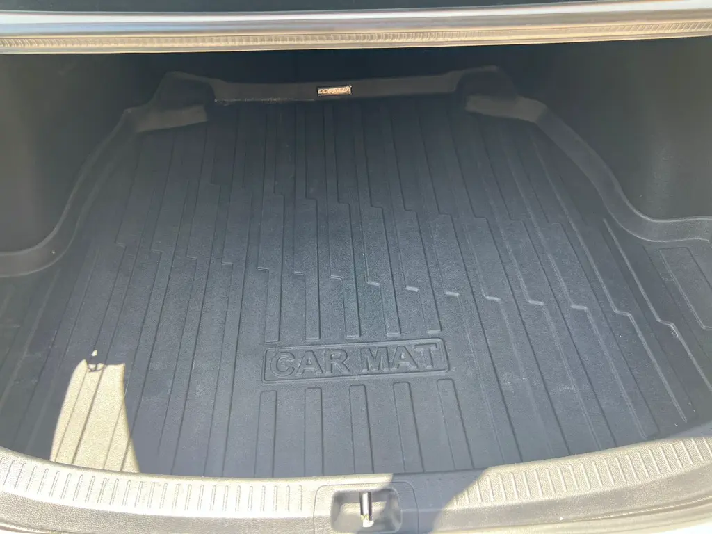 TOYOTA COROLLA SE-G HYBRID 2023 publicar en $115.900 (21).webp