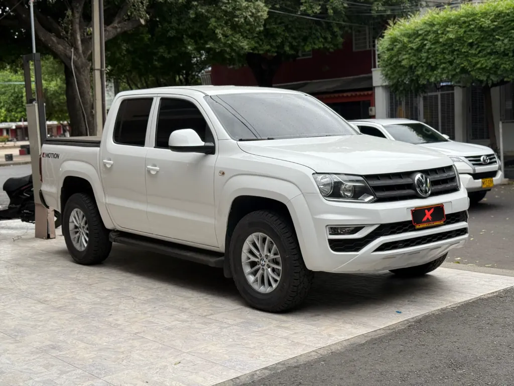 VOLKSWAGEN AMAROK TRENDLINE 4X4 2.0 DIÉSEL MT 2022 (4).webp