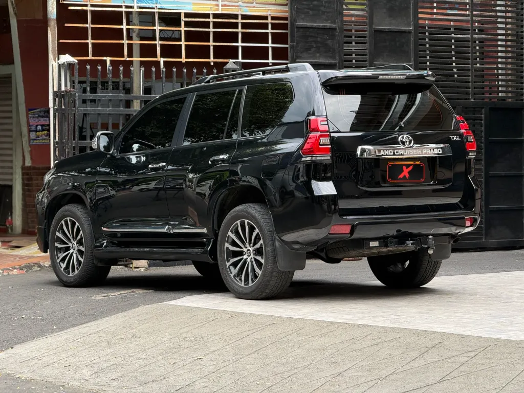 TOYOTA PRADO TX-L 4.0 GASOLINA 2022 (4).webp