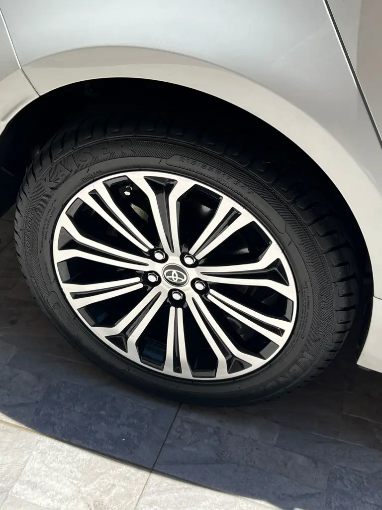 TOYOTA COROLLA SE-G HYBRID 2023 publicar en $115.900 (20).webp