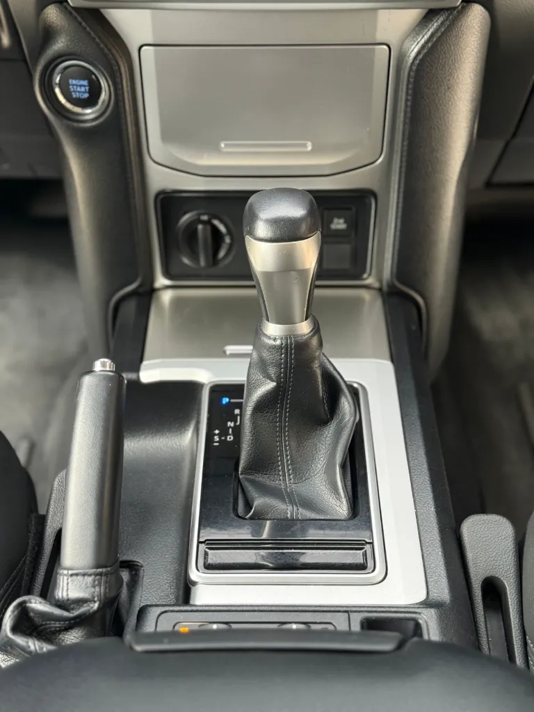 TOYOTA PRADO TX-L 4.0 GASOLINA 2022 (15).webp
