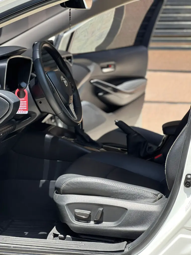 TOYOTA COROLLA SE-G HYBRID 2023 publicar en $115.900 (8).webp