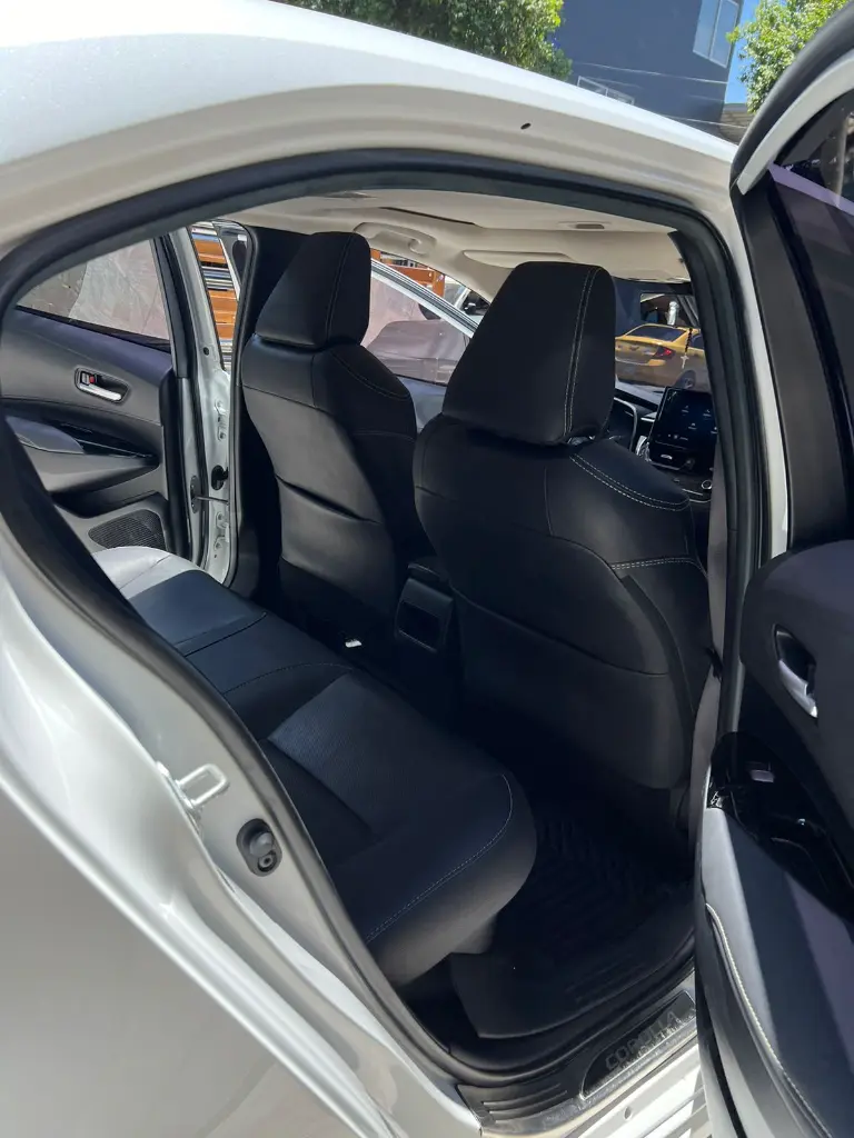 TOYOTA COROLLA SE-G HYBRID 2023 publicar en $115.900 (19).webp