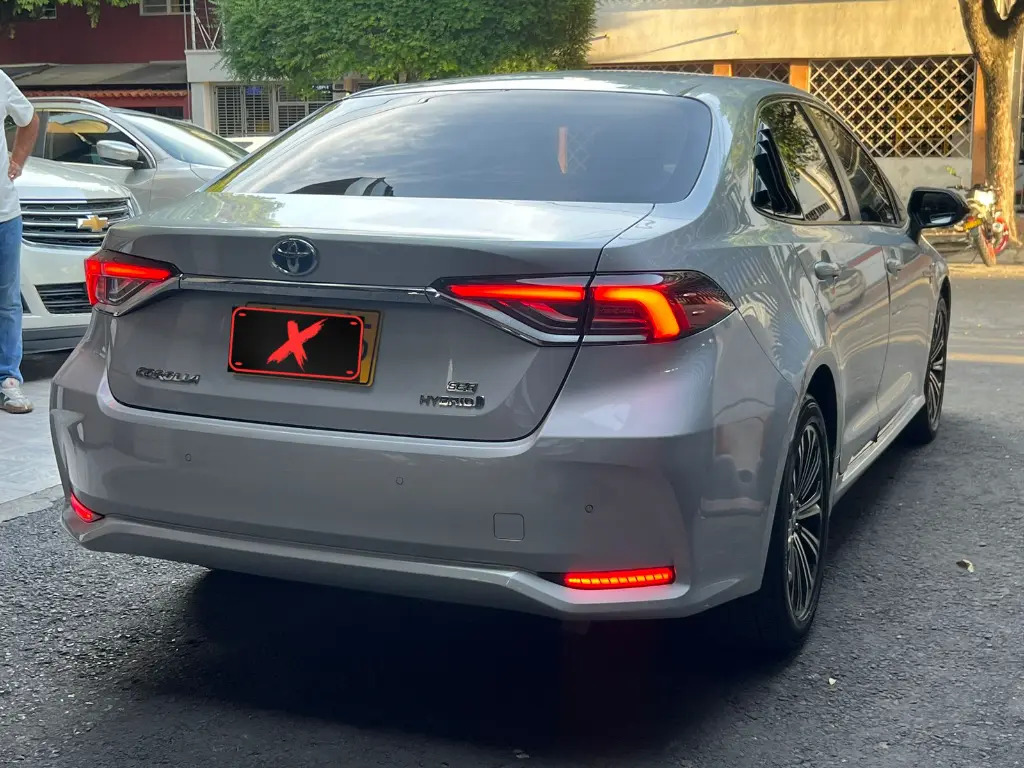 TOYOTA COROLLA SE-G HYBRID 2023 (6).webp