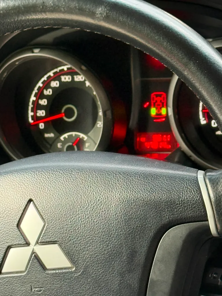 MITSUBISHI MONTERO HARD TOP V6 4X4 MODELO: 2018
