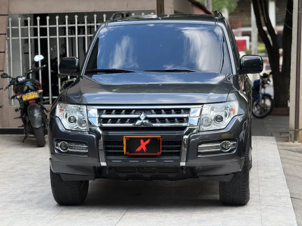 MITSUBISHI MONTERO HARD TOP V6 4X4 MODELO: 2018