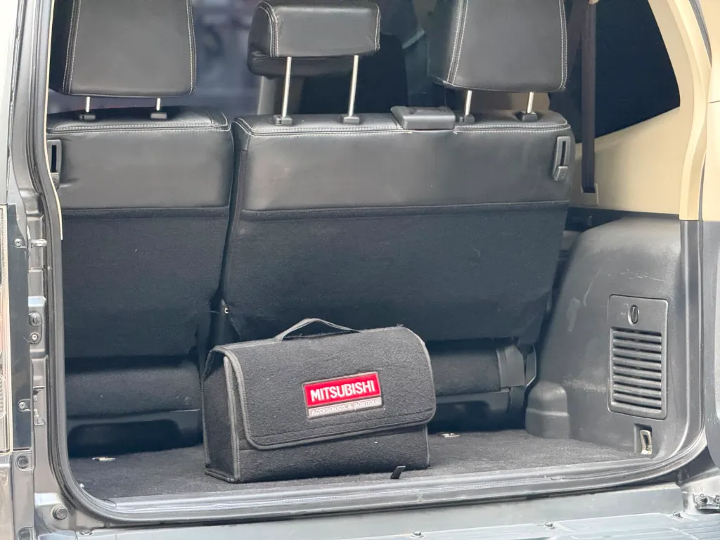 MITSUBISHI MONTERO HARD TOP V6 4X4 MODELO: 2018