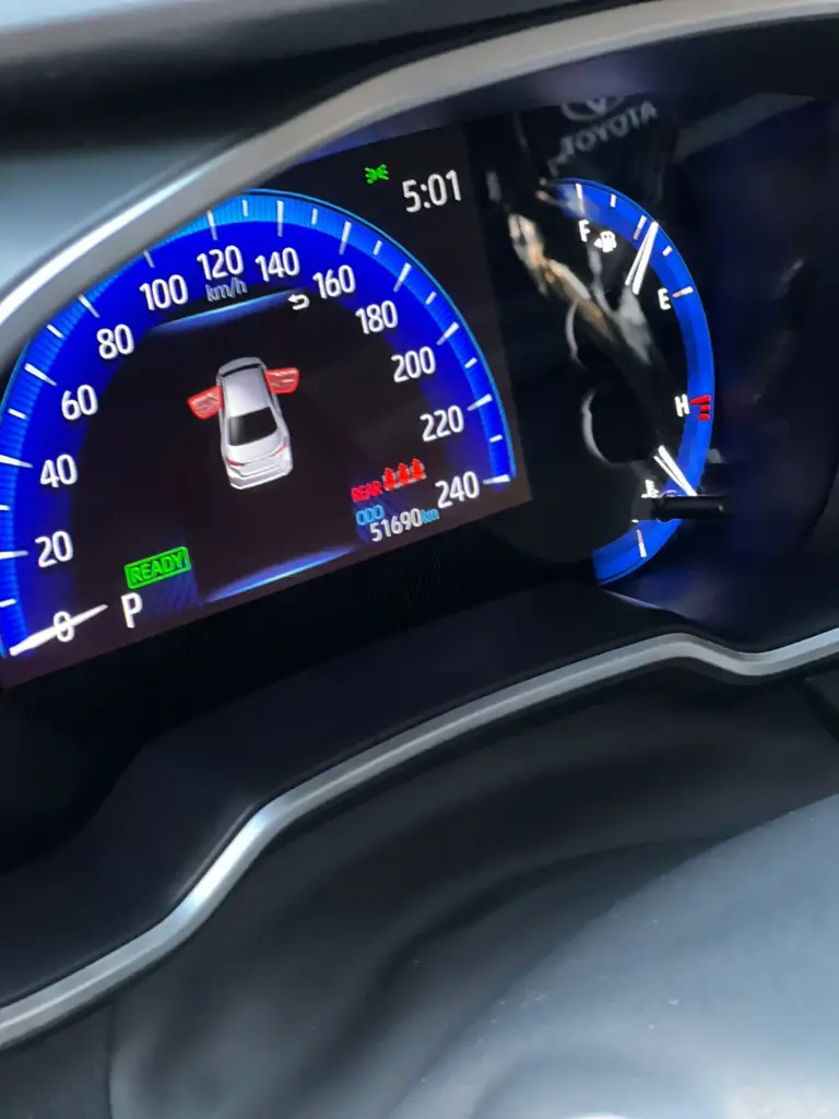 TOYOTA COROLLA SE-G HYBRID 2023 (16).webp