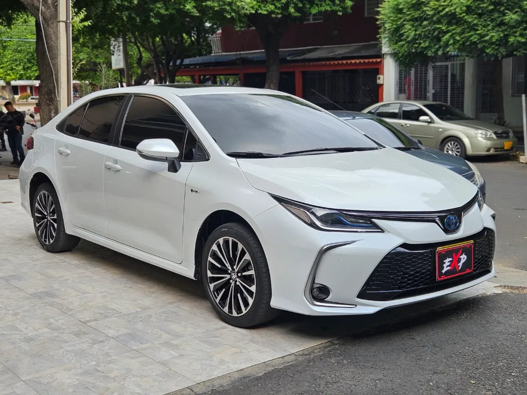 TOYOTA COROLLA SEG HEV 2025
