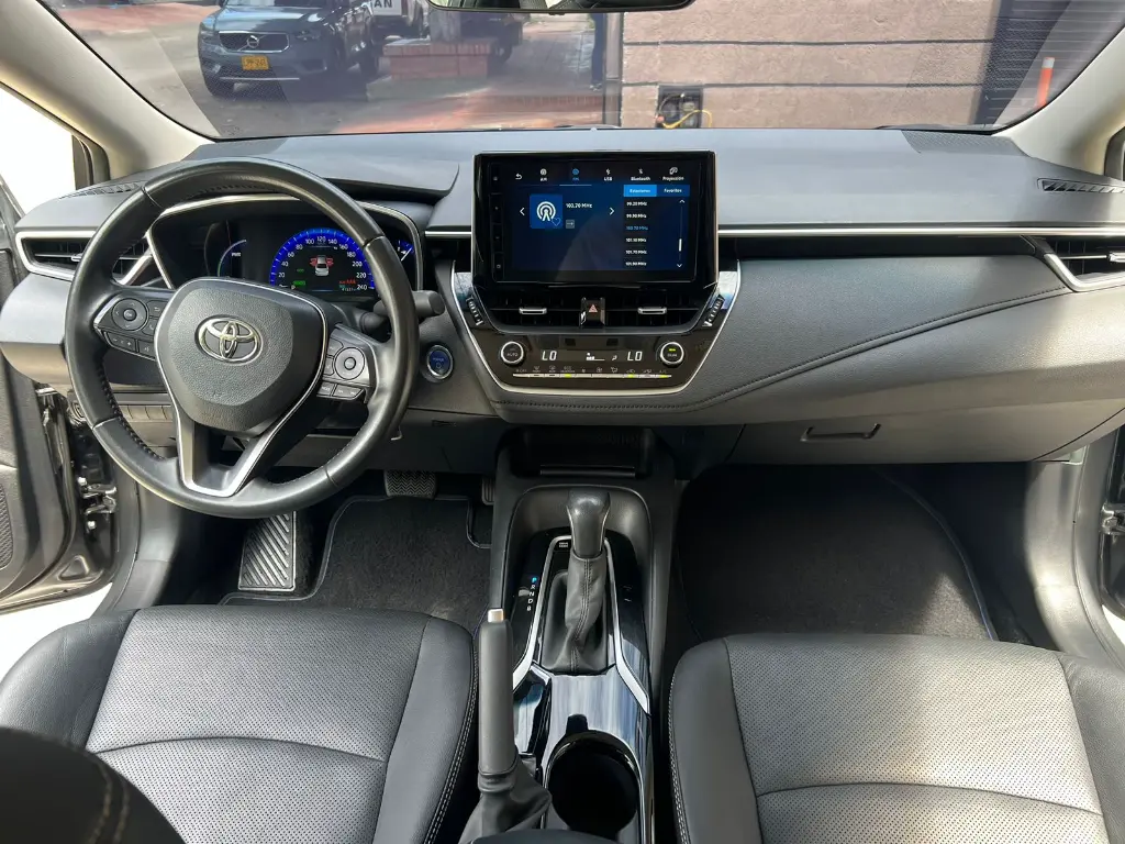 TOYOTA COROLLA SE-G HYBRID 2023  (14).webp