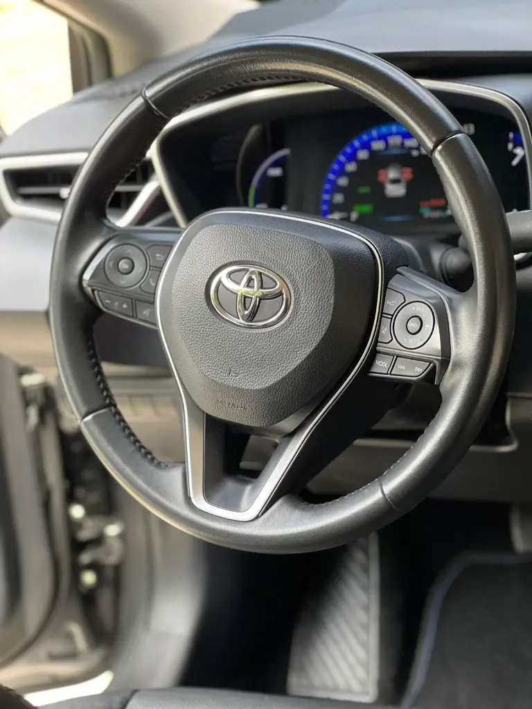 TOYOTA COROLLA SE-G HYBRID 2023  (20).webp
