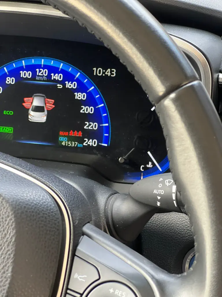 TOYOTA COROLLA SE-G HYBRID 2023  (7).webp