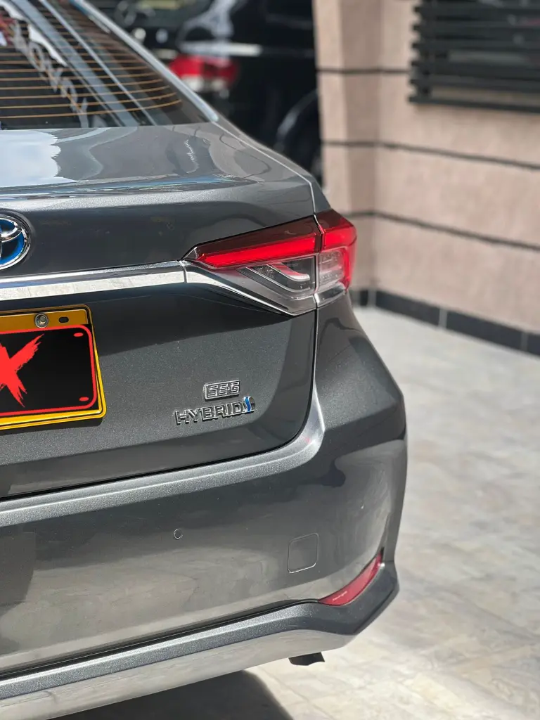 TOYOTA COROLLA SE-G HYBRID 2023  (9).webp