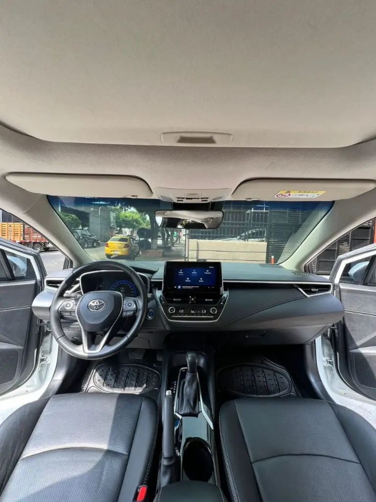 TOYOTA COROLLA SE-G HYBRID 2023 (9).webp