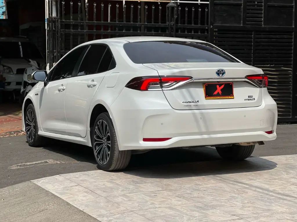 TOYOTA COROLLA SE-G HYBRID 2023 (4).webp