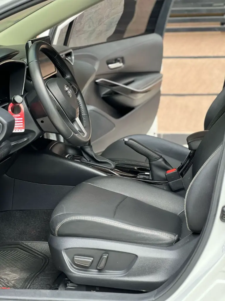 TOYOTA COROLLA SE-G HYBRID 2023 (7).webp