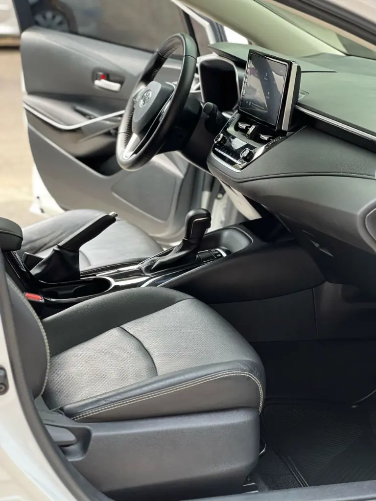 TOYOTA COROLLA SE-G HYBRID 2023 (11).webp