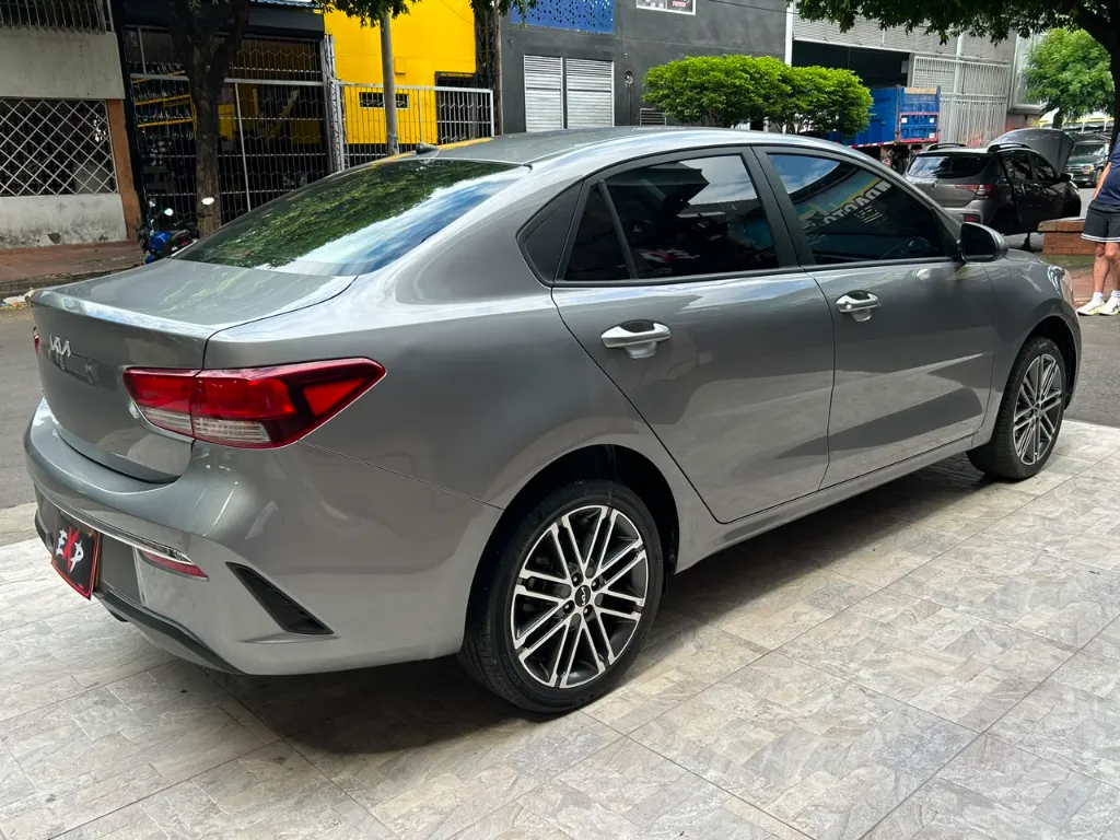 KIA RIO VIBRANT 2024