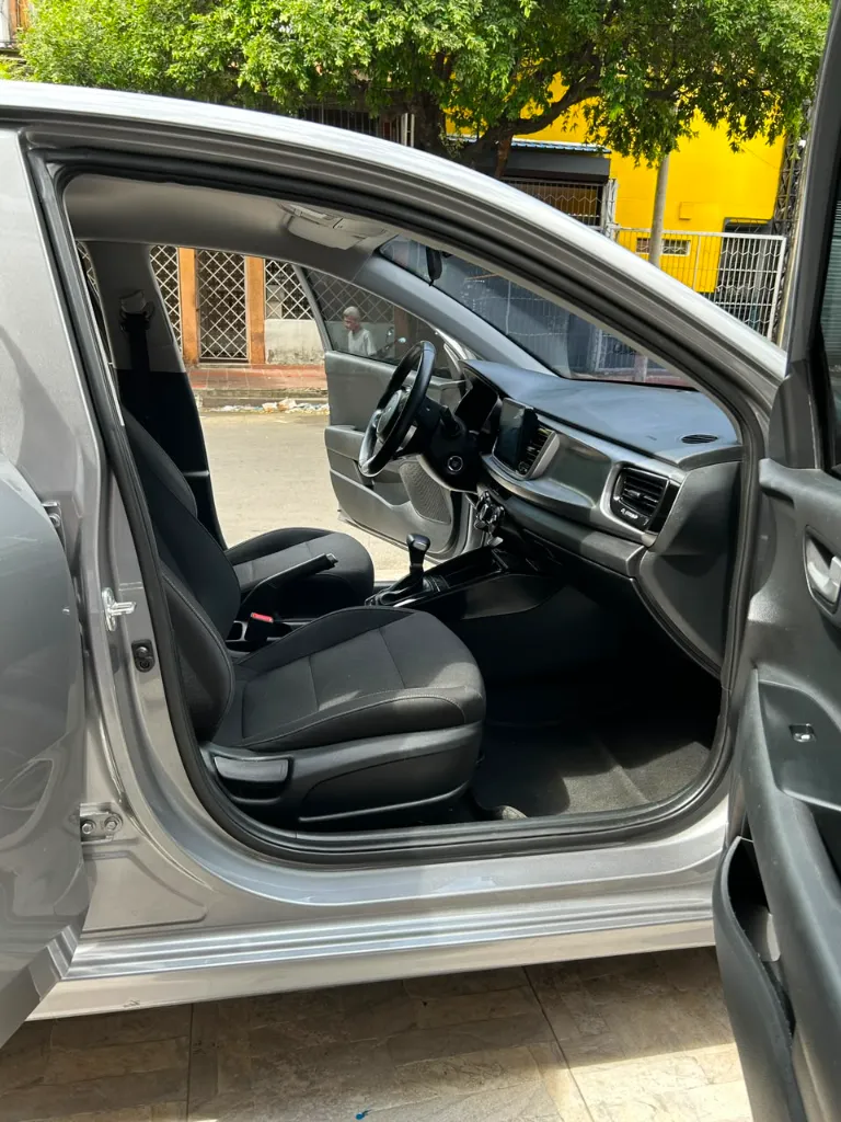 KIA RIO VIBRANT 2024