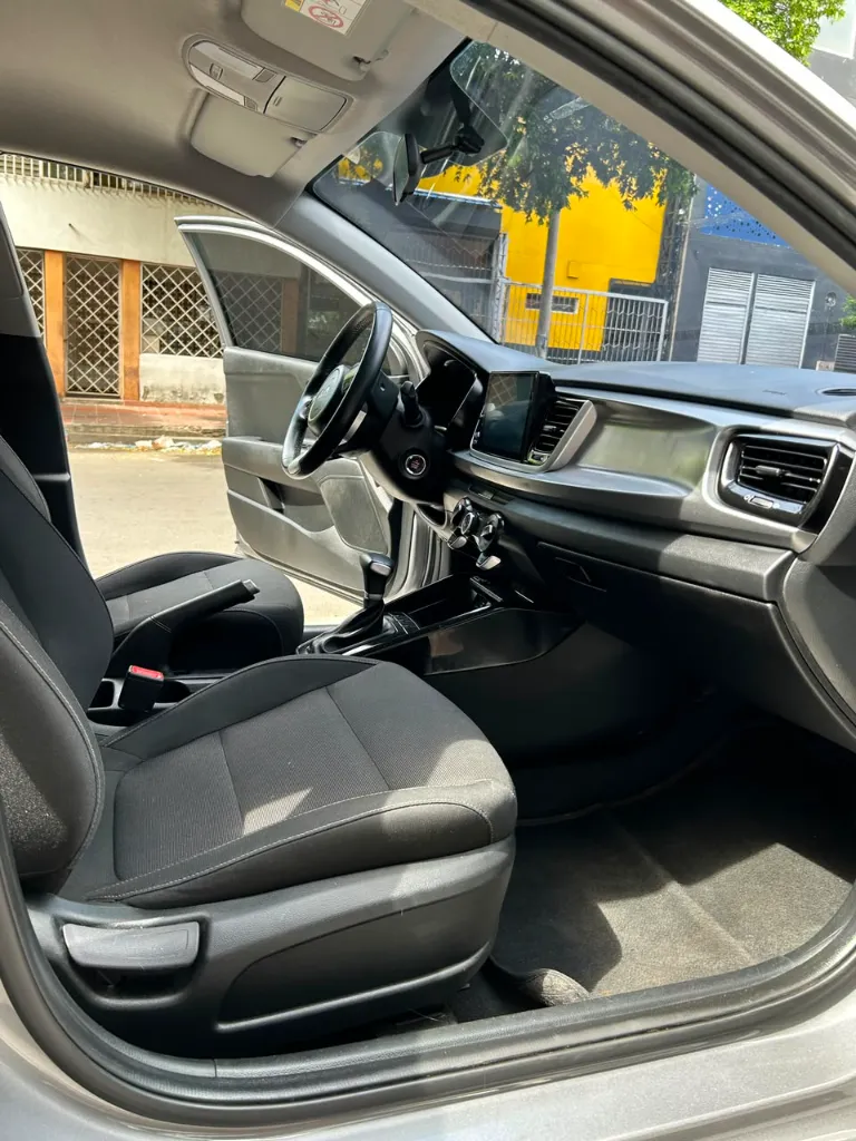 KIA RIO VIBRANT 2024