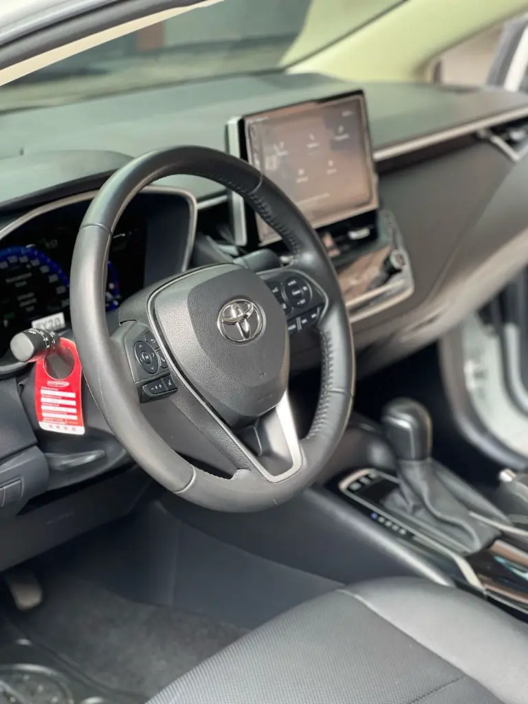 TOYOTA COROLLA SE-G HYBRID 2023 (8).webp