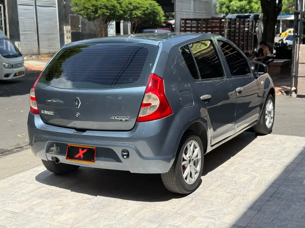 RENAULT SANDERO AUTHENTIQUE MT 2012 (7).webp