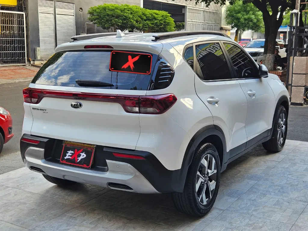 KIA SONET VIBRANT MEC 2022 (6).webp