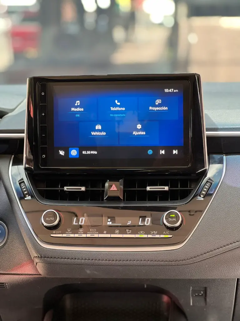 TOYOTA COROLLA SE-G HYBRID 2023 (16).webp