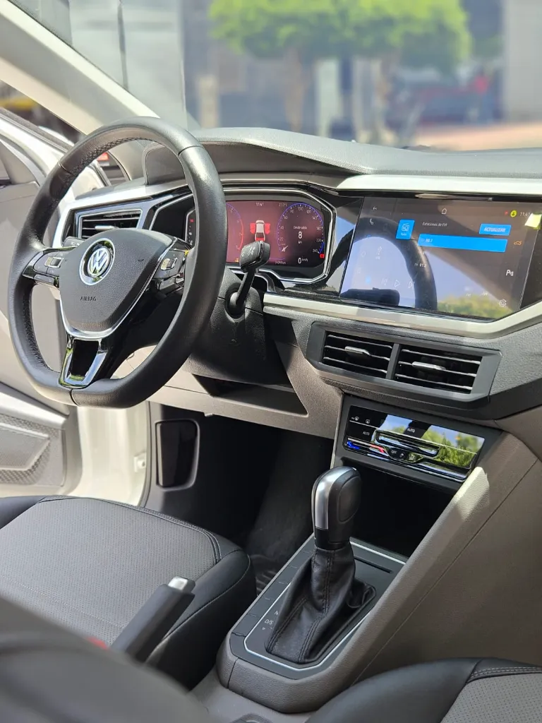 VOLKSWAGEN VIRTUS HIGHLINE 2022